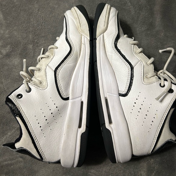 Jordan Classic White and Black Kids Sneakers - Picture 4 of 6